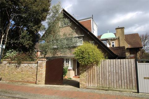 6 bedroom semi-detached house for sale, Nepean Street, London SW15