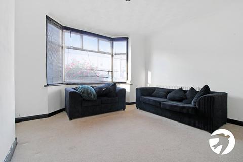3 bedroom terraced house to rent, Campbell Road, Gravesend, Kent, DA11