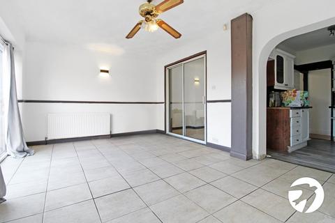 3 bedroom terraced house to rent, Campbell Road, Gravesend, Kent, DA11