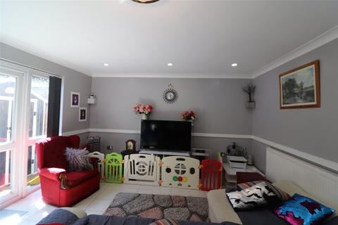 7 Cornelia Place, Erith, DA8 1RU