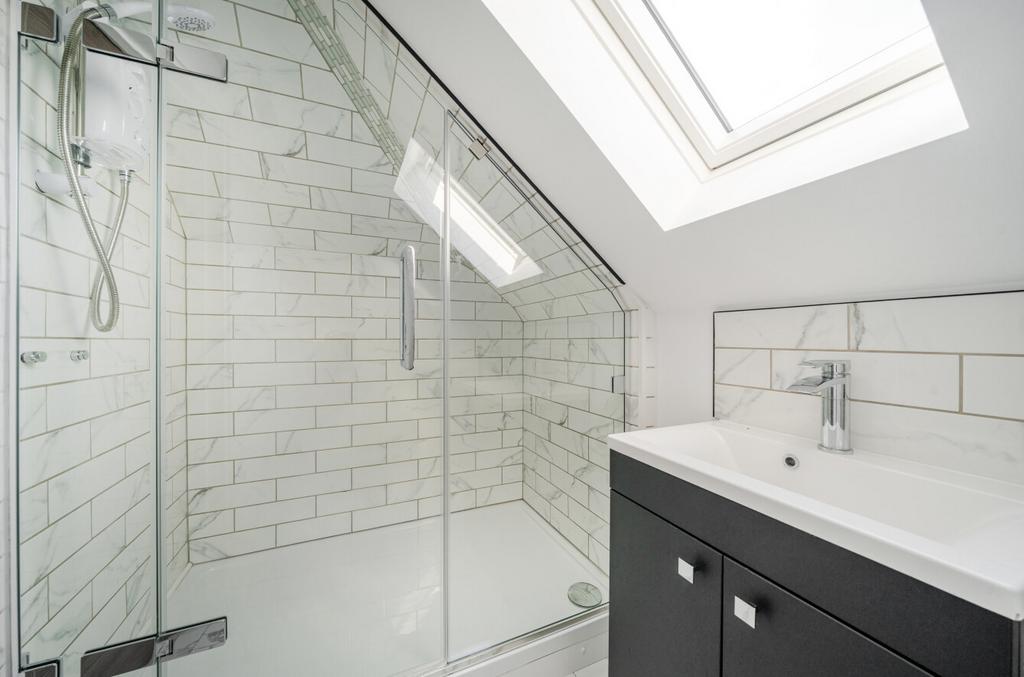 Top Floor Ensuite