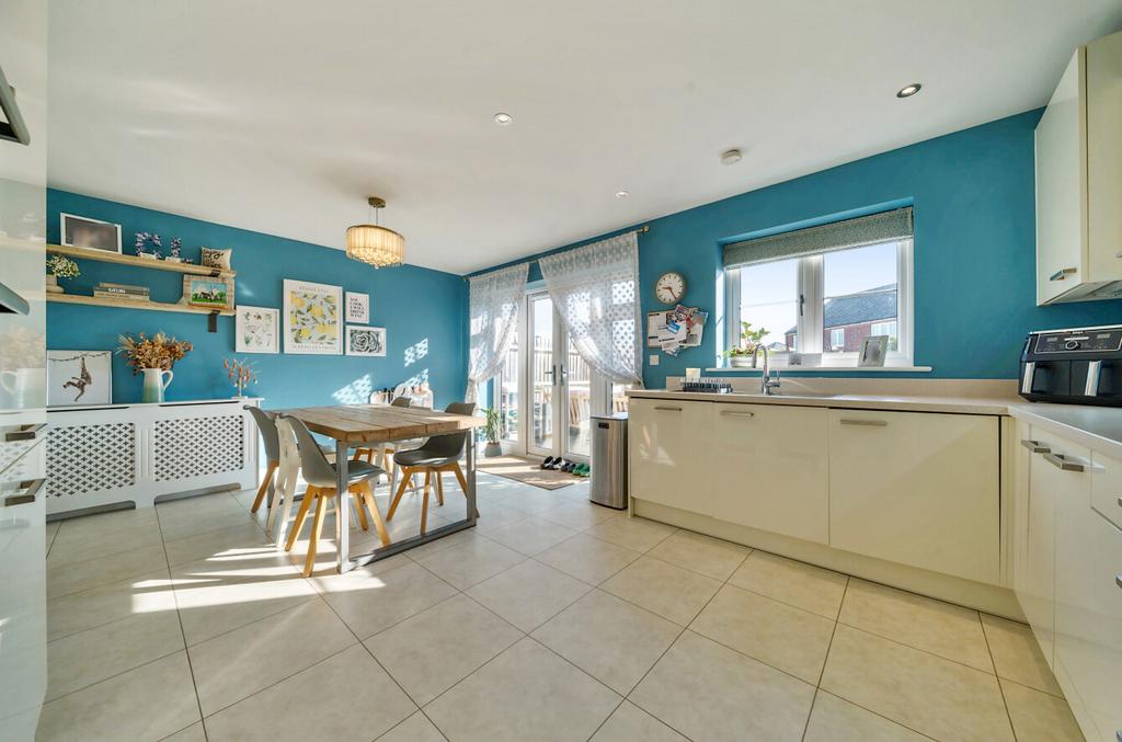 Kitchen/Dining Room
