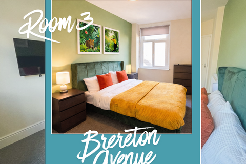 undefined, Room 3, 161 Brereton Avenue