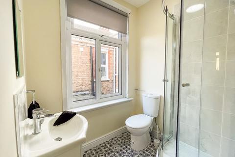 undefined, Room 3, 161 Brereton Avenue