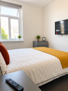 1 bedroom in a house share to rent, Room 3, 161 Brereton Avenue