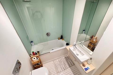 1 bedroom apartment for sale, Apartment , Abito,  Clippers Quay, Salford