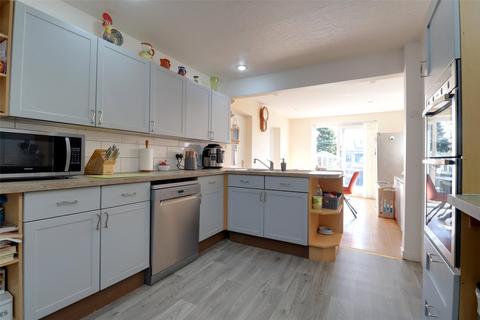 2 Barton Avenue, Braunton, EX33 2BA
