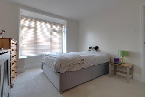 2 Barton Avenue, Braunton, EX33 2BA