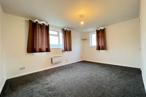 2 bedroom apartment to rent, Crayford High Street, Dartford DA1