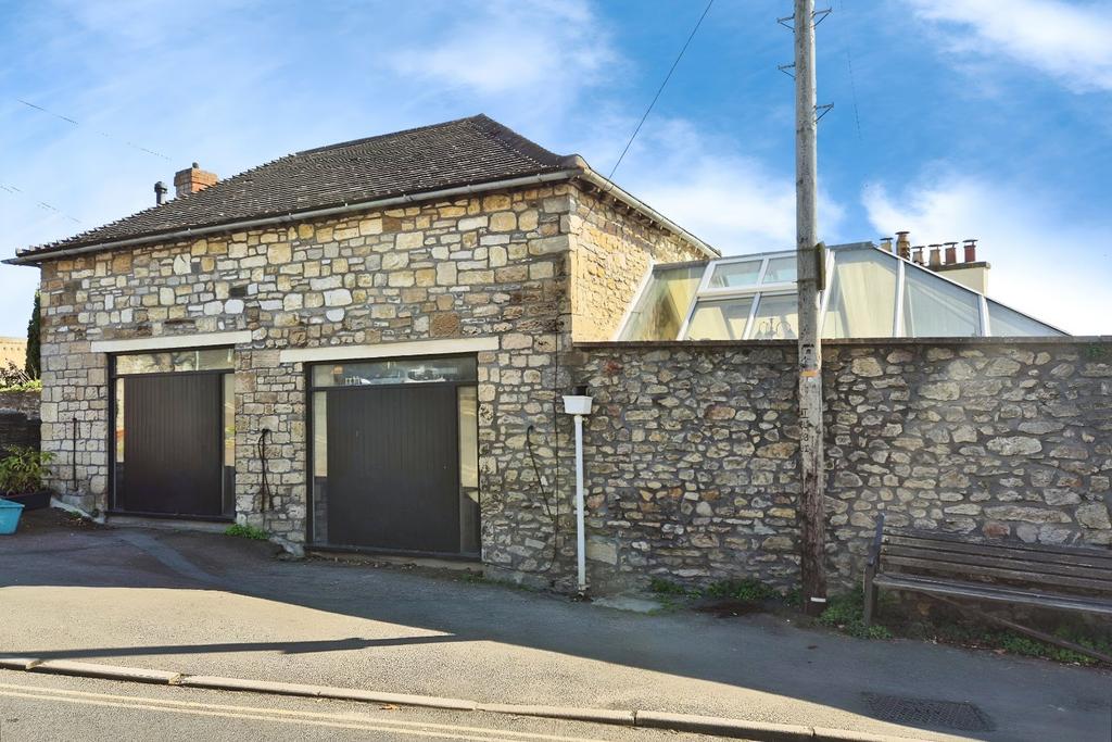 Coach House