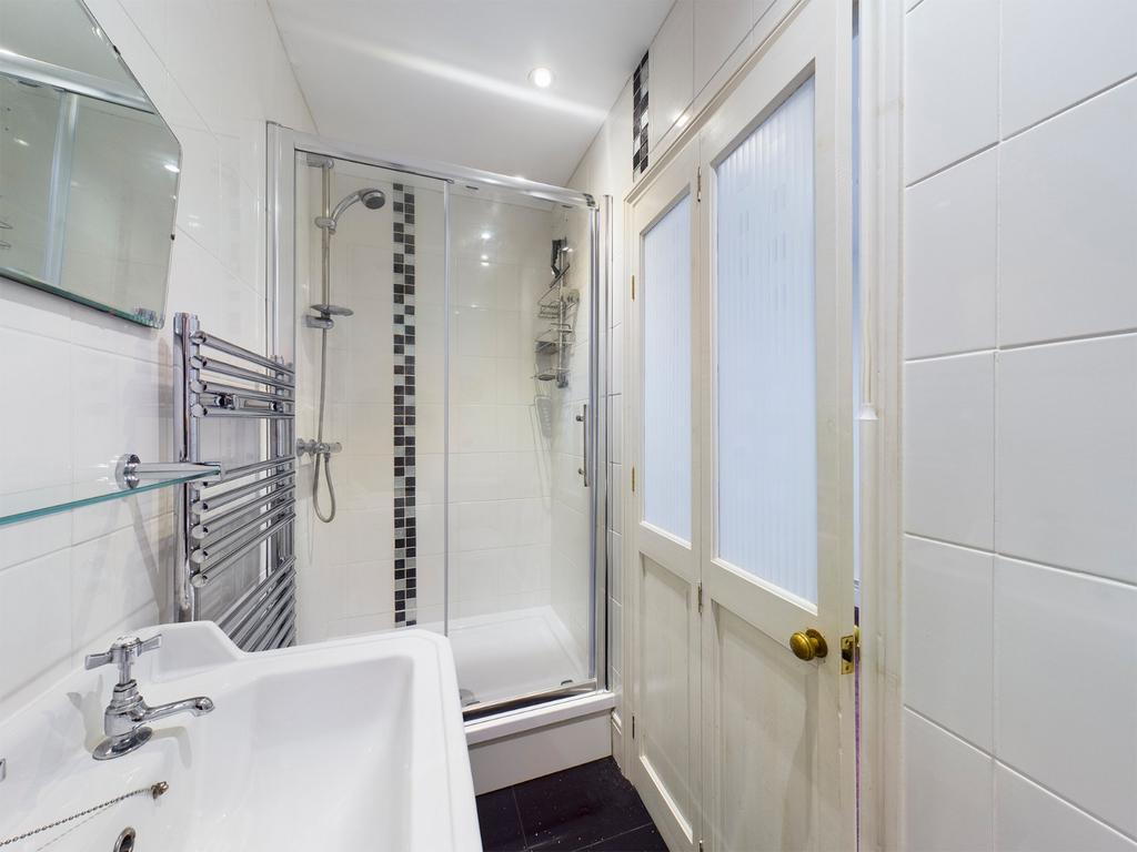 LGF Shower Room