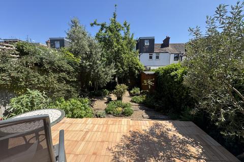 47 Boscombe Road, London, SW19 3AX