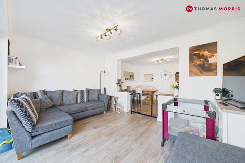 118 Burstellars, St Ives, PE27 3YN