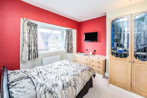 3 bedroom semi-detached house for sale, Westfield Avenue, Oakes, West Yorkshire HD3