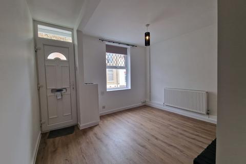 2 bedroom terraced house to rent, Priory Road, Hampshire PO4