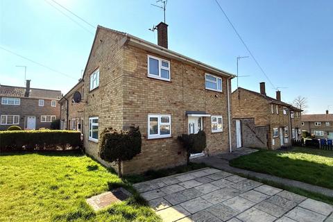 3 bedroom semi-detached house to rent, Castle Way, Kettering NN15