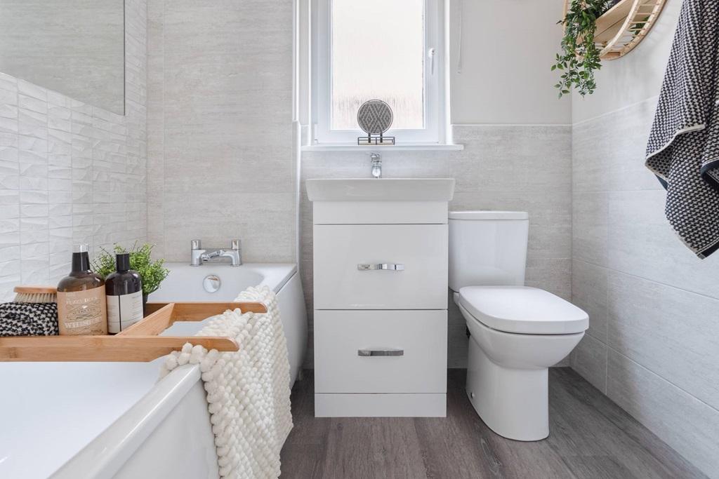 Family-friendly bathroom