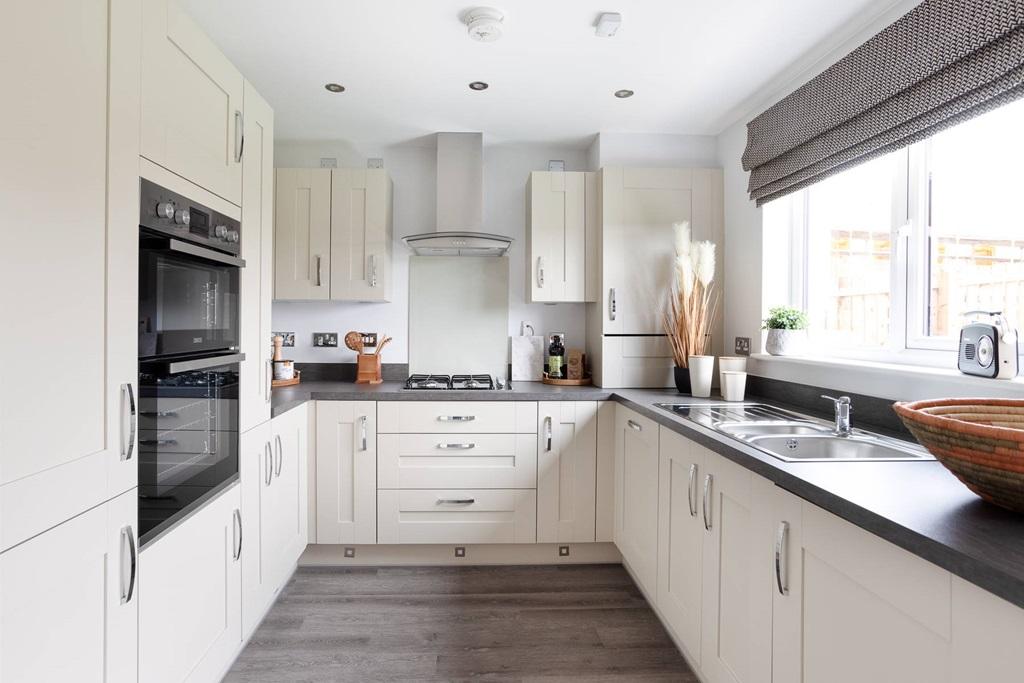 3 sided kitchen with lots of storage
