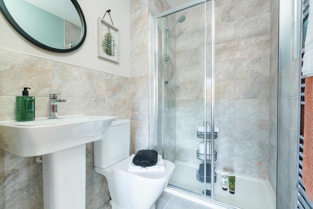 Private en-suite away from the family