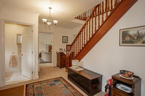 7 Balmoral Close, Leicester, LE2 3PZ