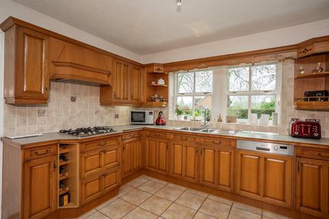 7 Balmoral Close, Leicester, LE2 3PZ