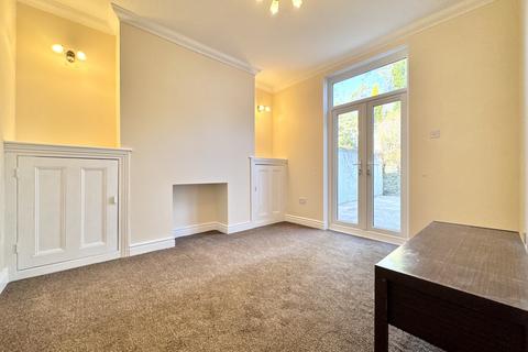 2 Hurst Grove, Aberdare, CF44 0SE