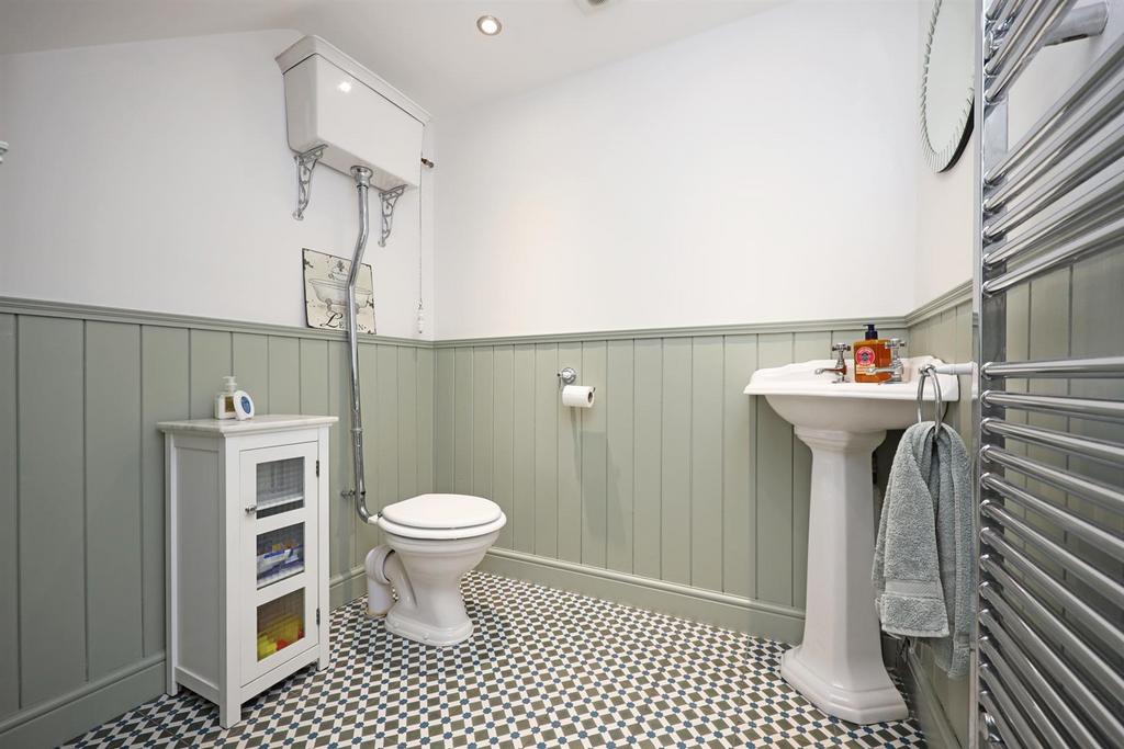 Cloakroom & WC
