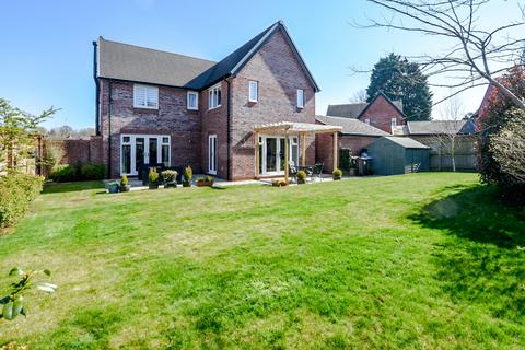7 Mereheath Close, Davenham, Northwich, CW9 8SP