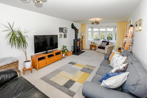 7 Mereheath Close, Davenham, Northwich, CW9 8SP