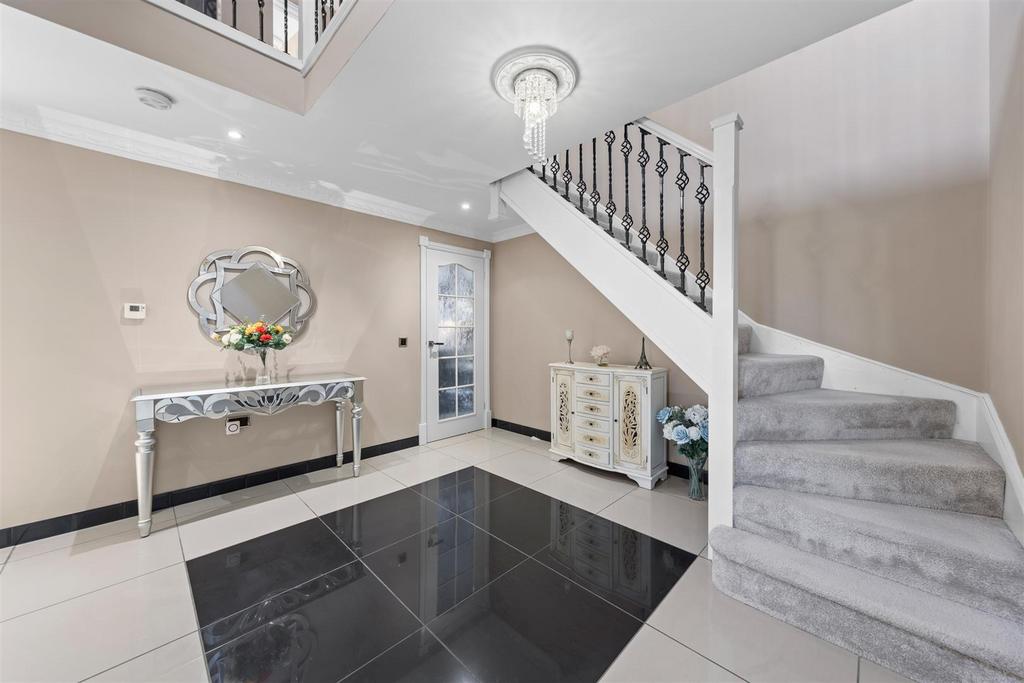 95 Bradwell Rd Web21.jpg
