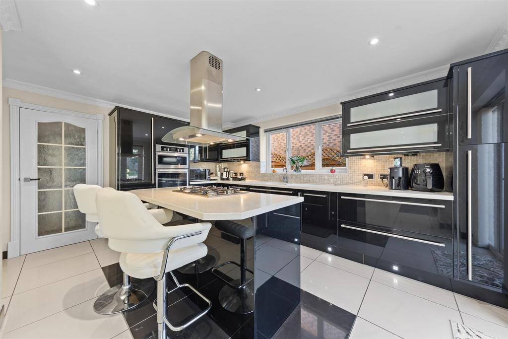 95 Bradwell Rd Web31.jpg
