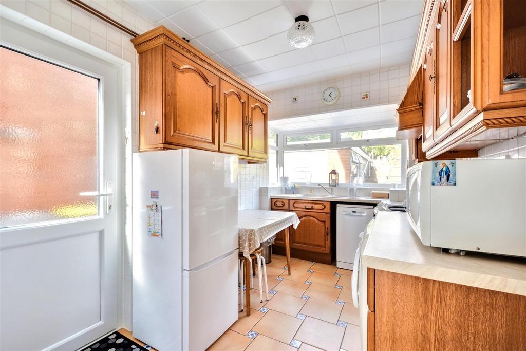 Kitchen 1.jpeg