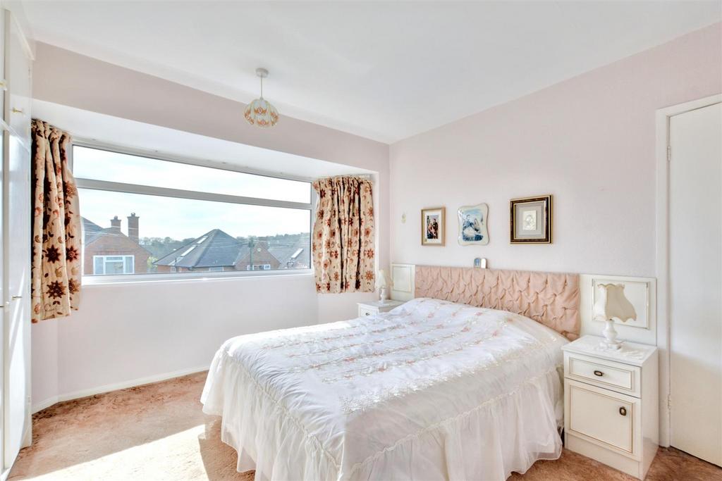 Bedroom 1 2.jpeg