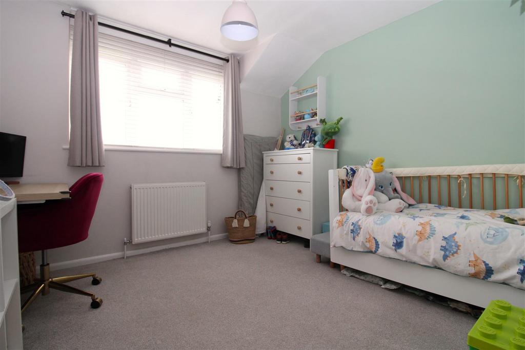 Bedroom 2.JPG