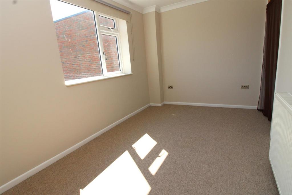 Bedroom 2.JPG