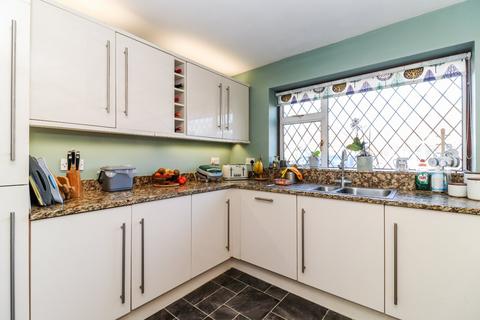 3 bedroom detached house for sale, Sycamore Road, Chalfont St. Giles, Buckinghamshire, HP8