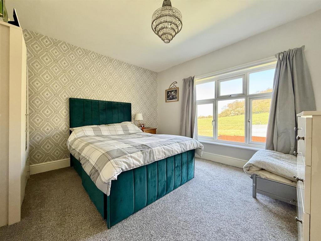 Bedroom3.jpg