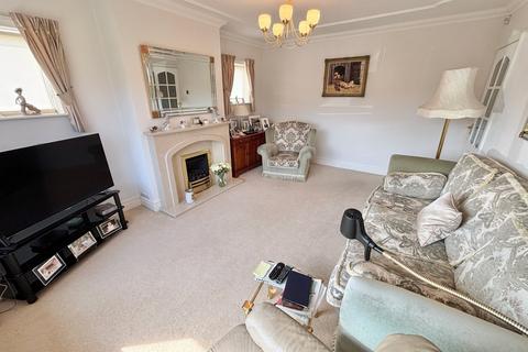 3 bedroom bungalow for sale, Mayfair Drive, Thornton FY5