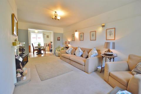 19 Mansel Close, Slough, SL2 5UG