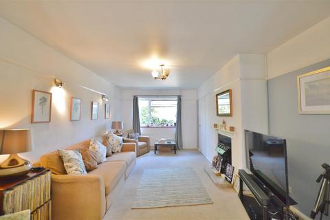 19 Mansel Close, Slough, SL2 5UG