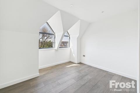 2 bedroom apartment to rent, The Broadway, Farnham Common, Slough, Buckinghamshire, SL2
