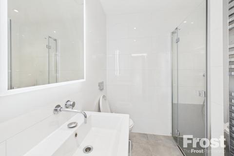 2 bedroom apartment to rent, The Broadway, Farnham Common, Slough, Buckinghamshire, SL2