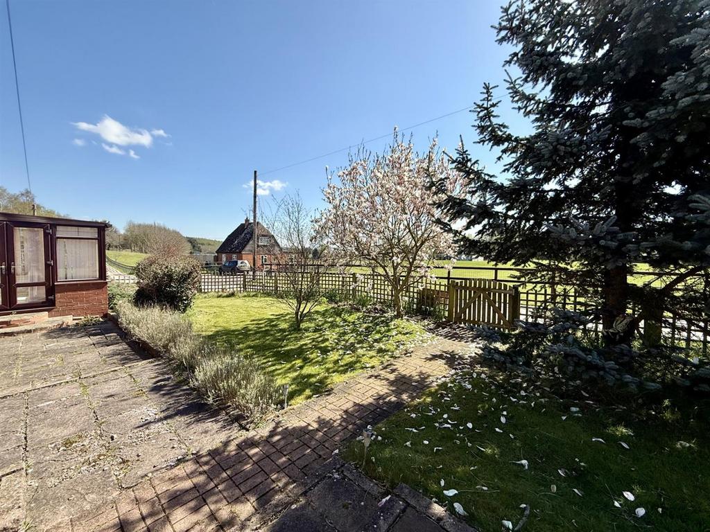 Front Garden.jpg