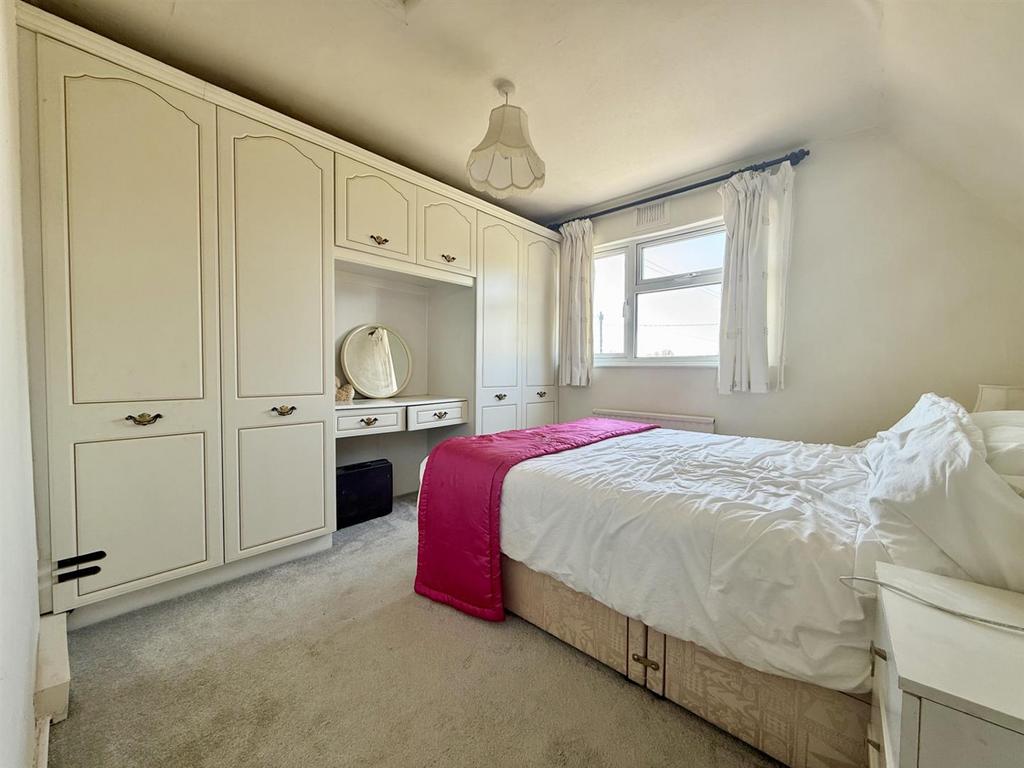 Bedroom2.jpg