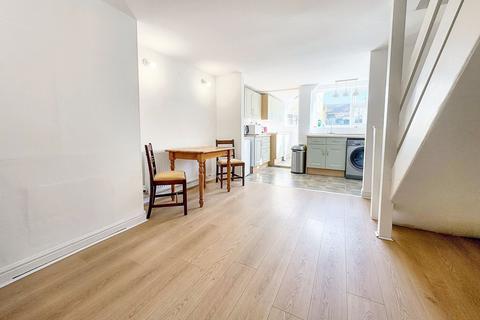 29 New Cut, Hadleigh, Ipswich, IP7 5DA