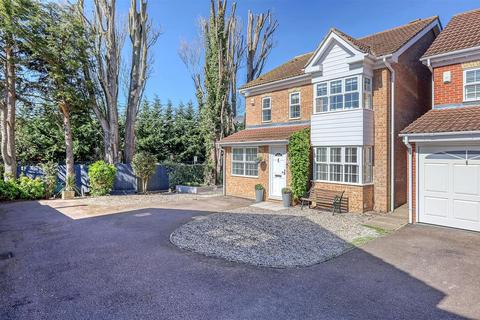 undefined, Lawrence Avenue, Stanstead Abbotts