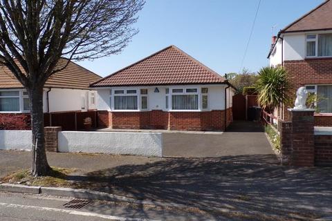 15 Barrow Road, Bournemouth, BH8 0HU