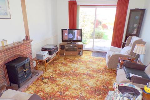 15 Barrow Road, Bournemouth, BH8 0HU