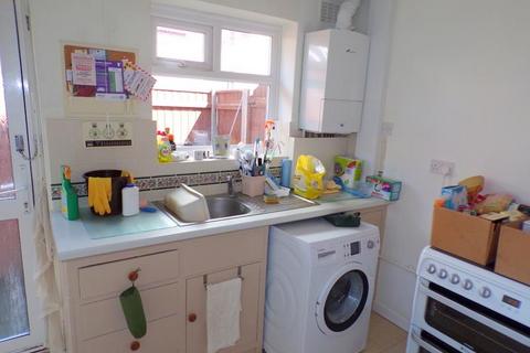 15 Barrow Road, Bournemouth, BH8 0HU
