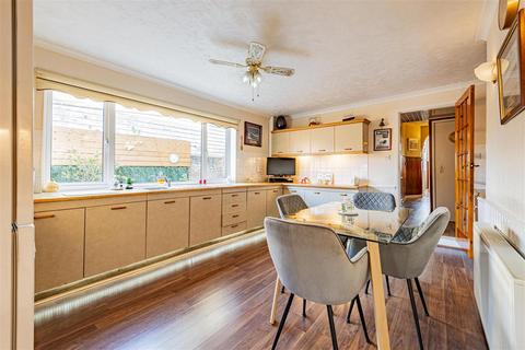 7 bedroom detached house for sale, Osborne Road, Broadstairs